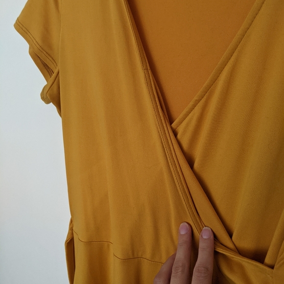 Simons v-neck midi dress - Picture 12 of 15